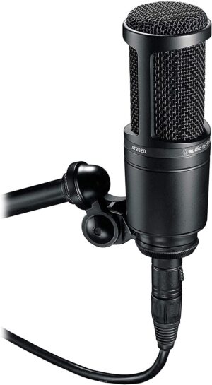 ميكروفون ستوديو XLR من اوديو تيكنيكا