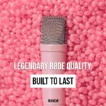 ⁦RØDE NT1 Signature Pink مايكروفون استوديو كلاسيكي بتقنية حديثة⁩ - الصورة ⁦2⁩